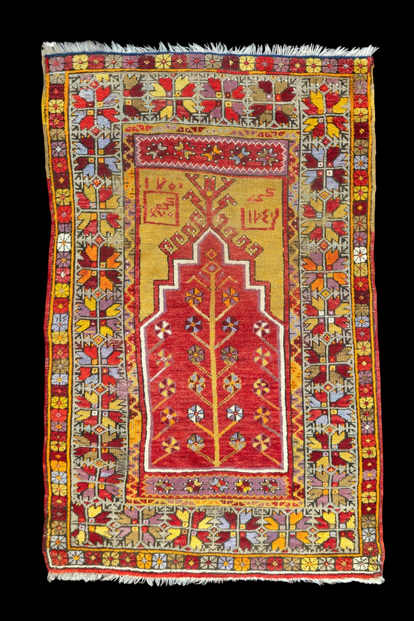 Turkish Prayer Rug: 3'5" x 5'2"