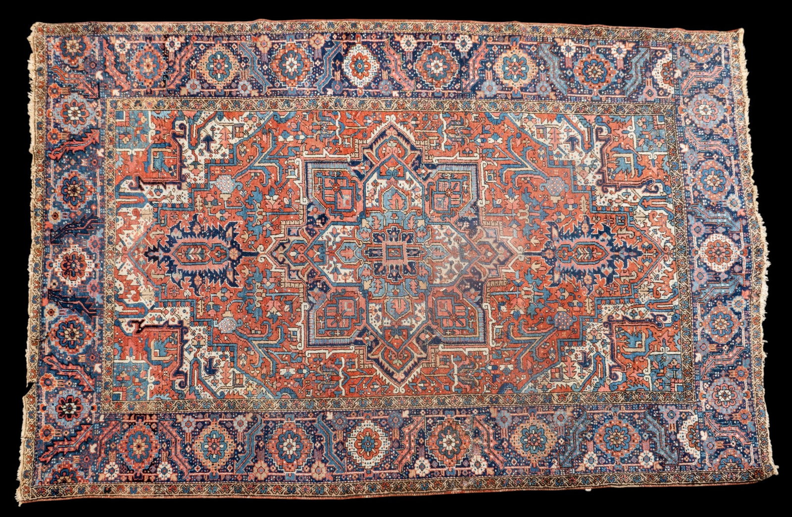 Heriz Area Rug: 7'10" x 11'1"