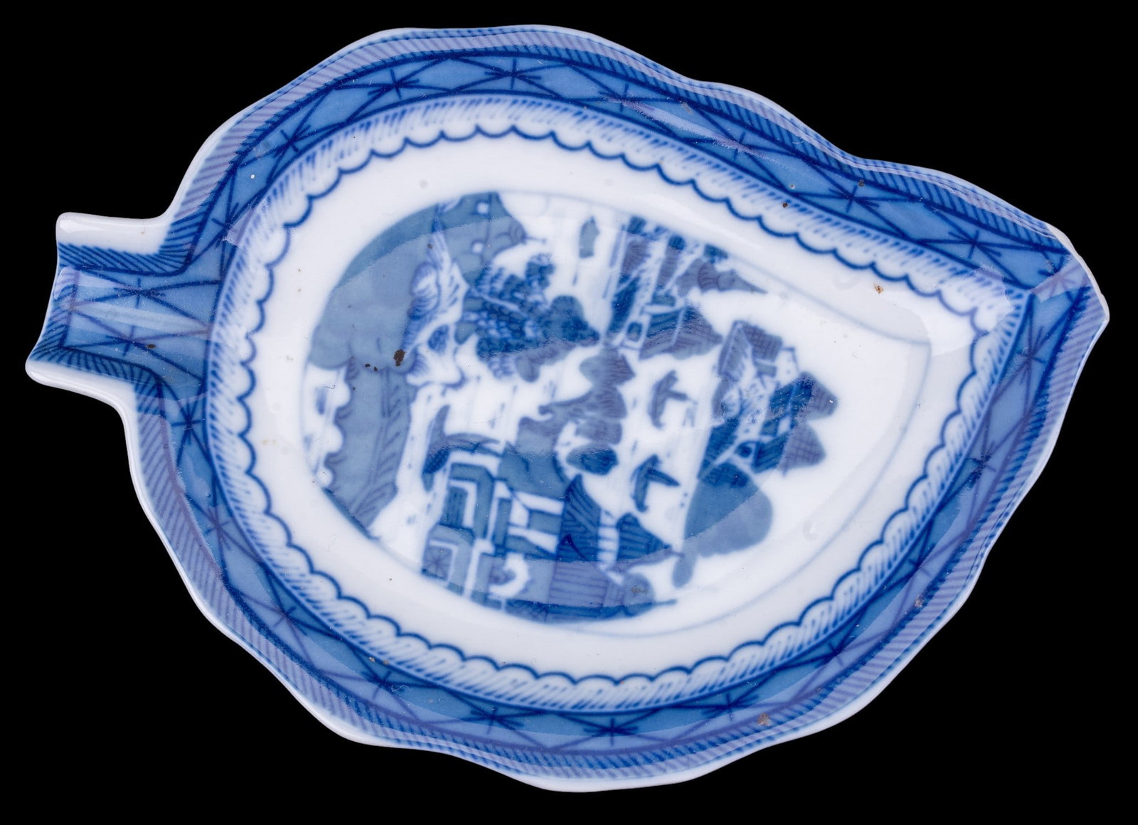 Mottahedeh Canton Leaf Plate (1 of 4)