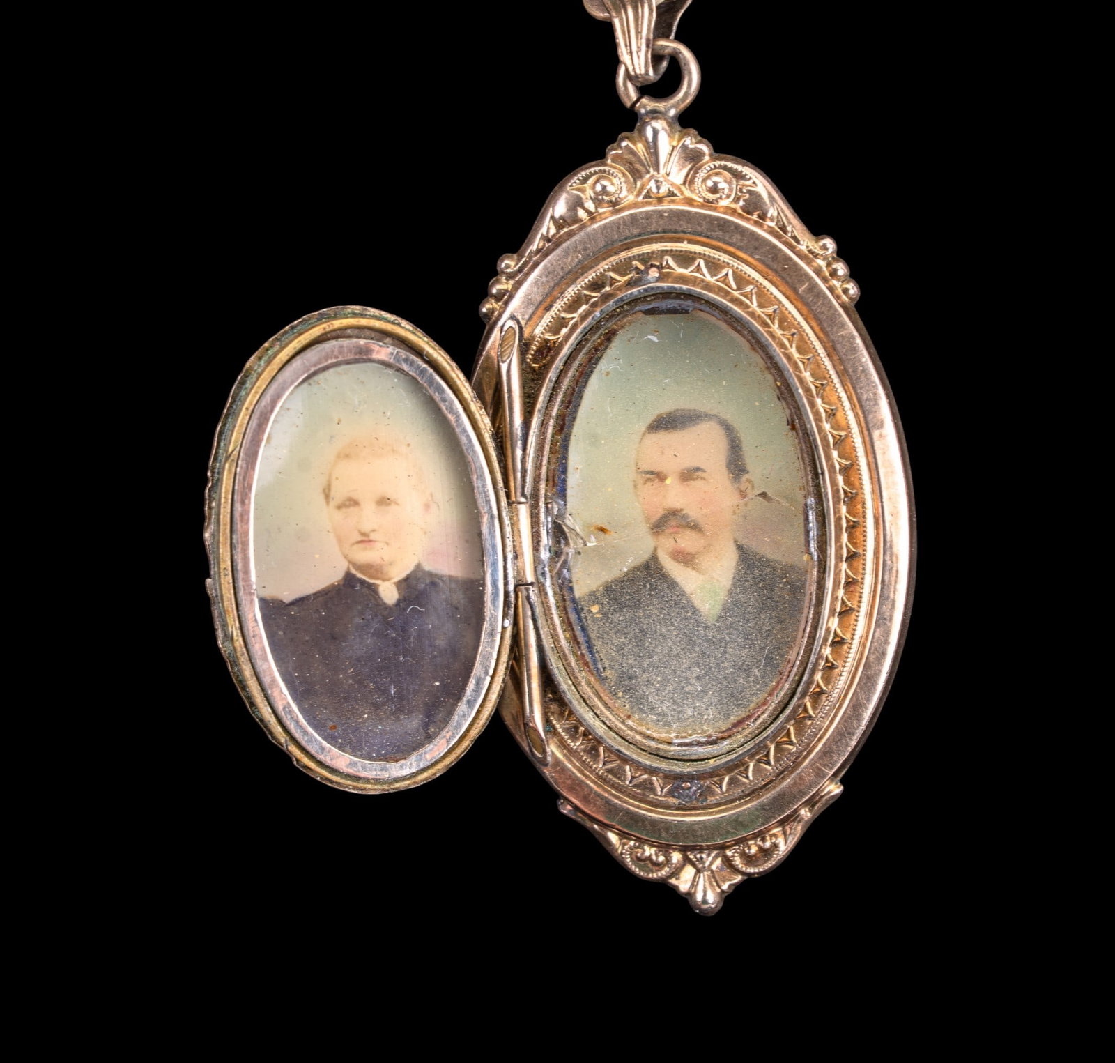 Victorian Locket - 4
