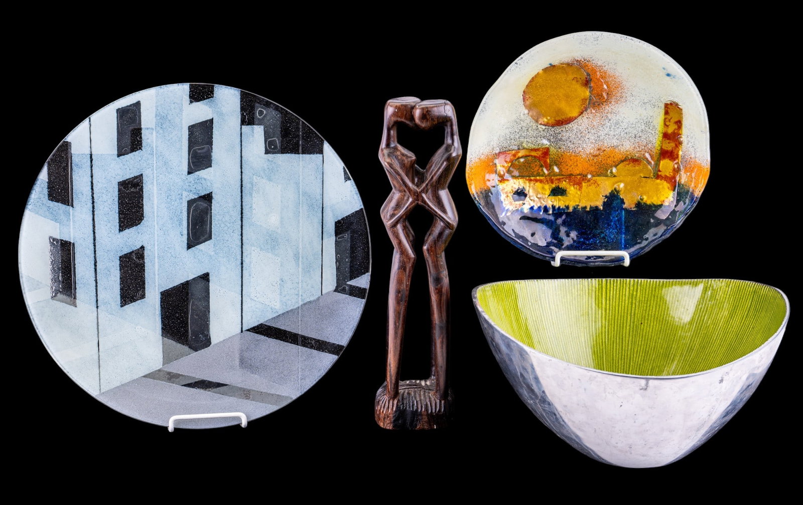 Modernist Decor w/ Glass Charger, Plate (1 of 15)