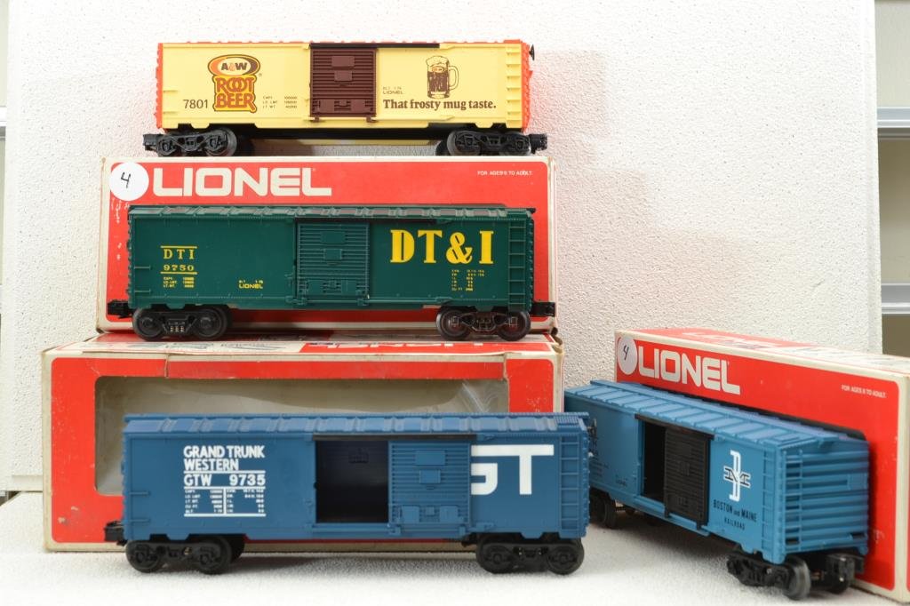 O Scale Lionel miscellaneous car lot including 6–9: Lionel miscellaneous car lot including 6–9768, 6–9735, 6–9750, 6–7801 original box(es)
