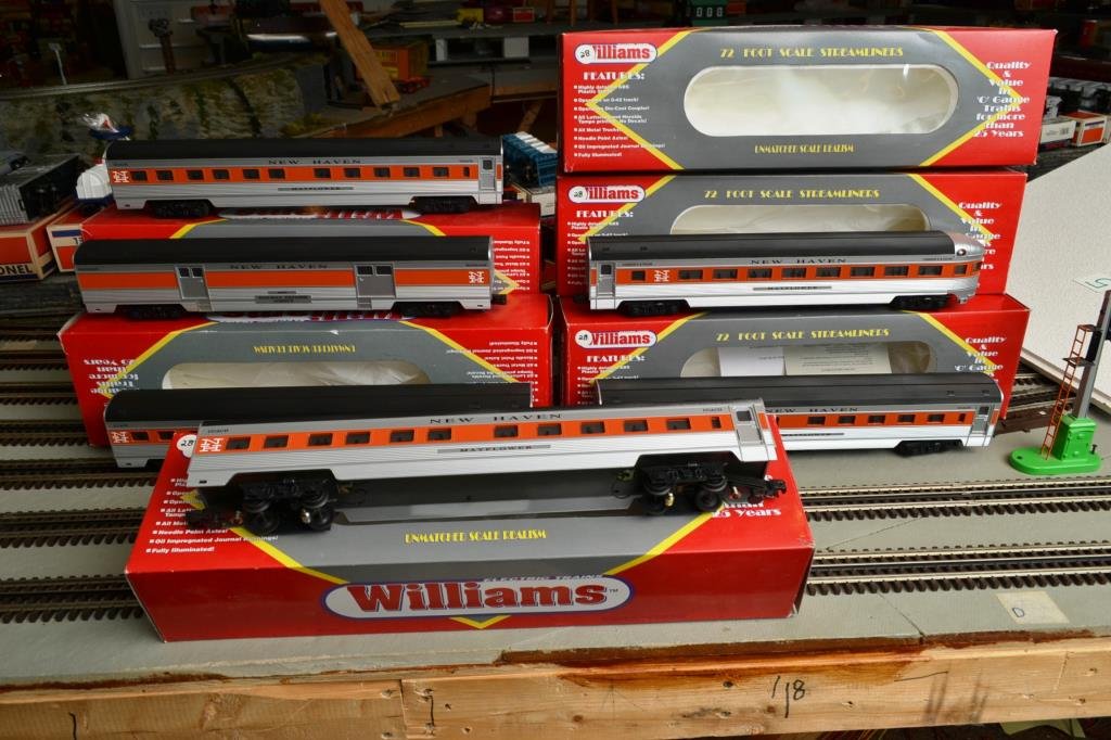 O Scale Williams New Haven passenger car lot inclu: Williams New Haven passenger car lot including STR302 (x2) Baggage car, Coach, observation car, and Coach original box(es)