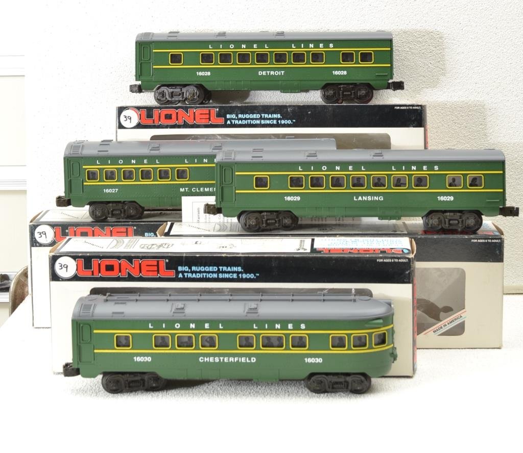 O Scale Lionel passenger car lot including 6–16027: Lionel passenger car lot including 6–16027, 6–16028, 6–16029, 6–16030 original box(es)