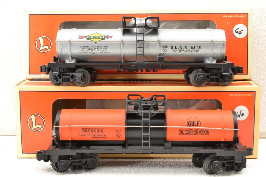 O Scale Lionel tanker car lot 6–16158, 6–19611: Lionel tanker car lot 6–16158, 6–19611 original box(es)