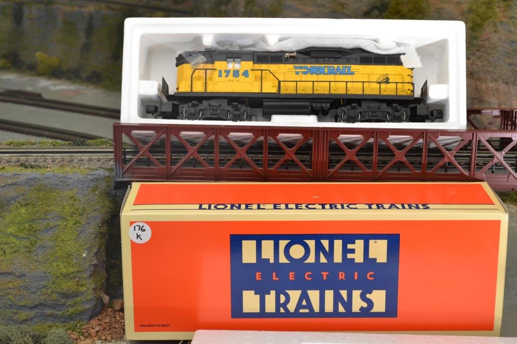 O Scale Lionel 6-52037 York Rail GP-9 Diesel Engi: Lionel 6-52037 York Rail GP-9 Diesel Engine TCA original box(es)