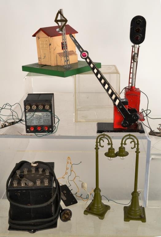 Lionel Standard Gauge, Accessories: Lionel Standard Gauge, Accessories Multi Volt Transformer type K, Whistle Controller #66,two #41 Automatic Accessories contactors, #81 Controlling rheostat, 77N Crossing Gate, Stop light automatic tra