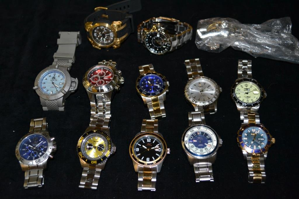 Large Invicta Watch Lot: Invicta watch lot, 13 total, some in as-is condition