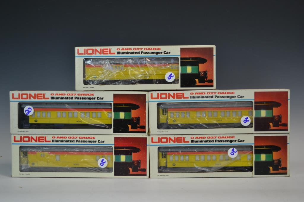 Chessie Steam Special Cars: Chessie steam special cars including; 6-9581 baggage car, 6-9582 Combo car, 6-9583 Passenger Car, 6-9584 Passenger car, 6-9685 Observation car, also includes a Lionel Shipping Box from this series