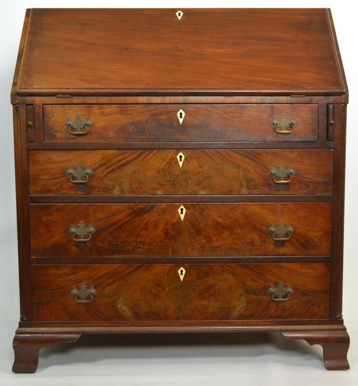 Late 18th Century Mahogany Chippendale Slant Front: Late 18th Century mahogany Chippendale slant front desk with dovetailed construction fitted interior over four graduated drawers, 40 1/2h x 36 w x 20 dbase molding and OGee bracket feet