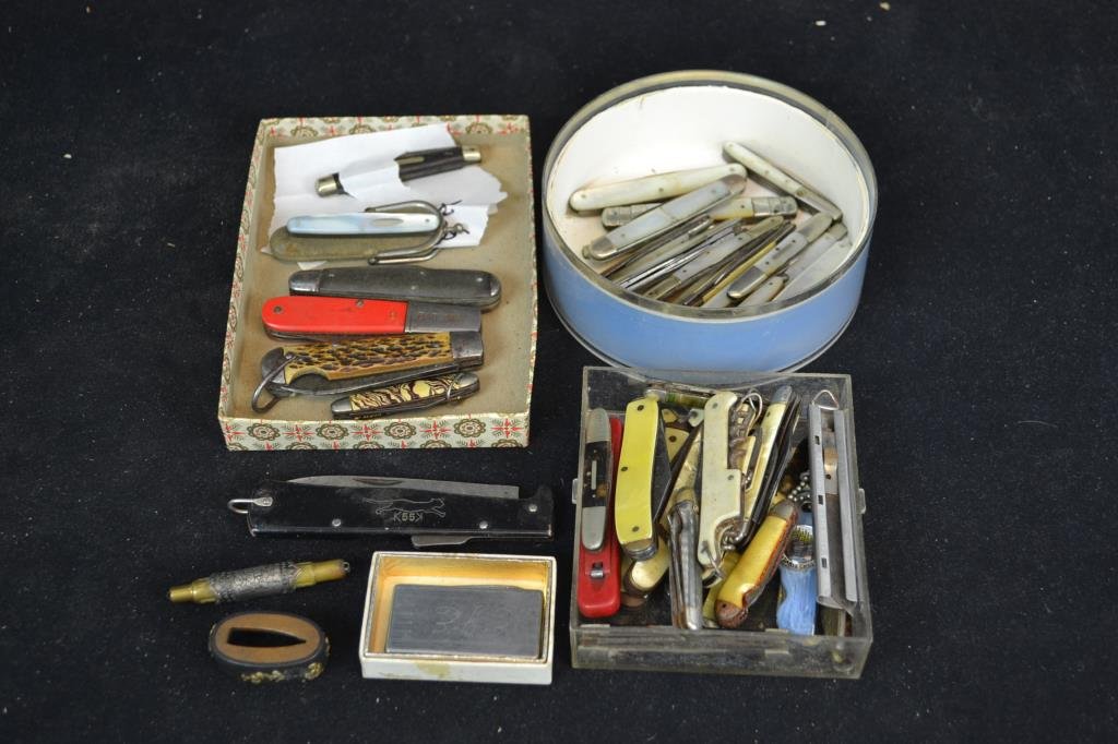 Large Grouping of Knives: Large grouping of folding and other knives, names includes Barlow, Imperial, Robeson, Brighton Cutlery Company of Germany, as well as a George Woslen Holm clock knife, some advertising knives, over 10