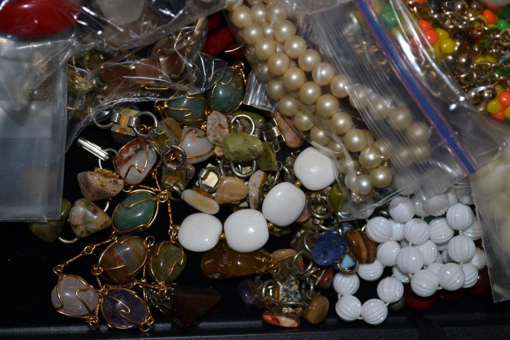 Beaded Necklace Lot: Over 20 costume necklaces, some have matching earrings or bracelets
