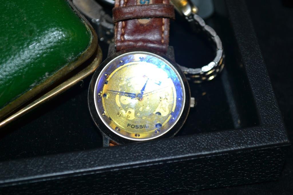 Watch Lot: Large grouping of wristwatches, including; Fossil, Timex, Omega, (one of the Timex watches has a 10K gold fill band)