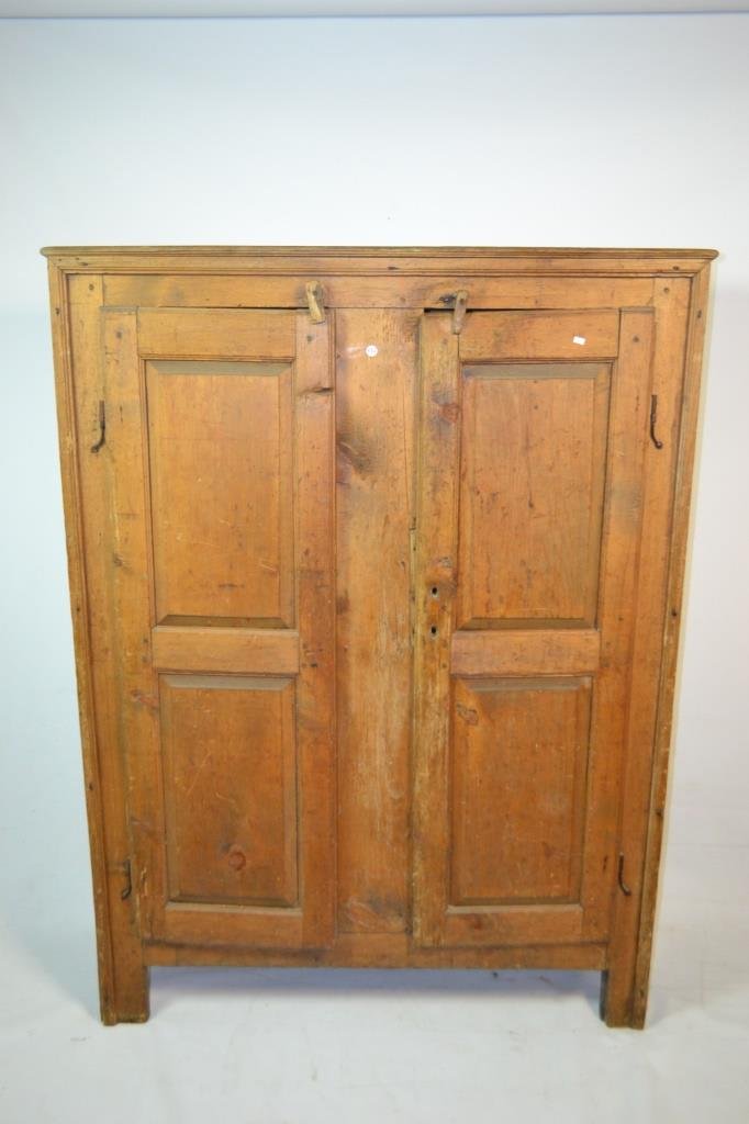 1760's Two Door Pine Cupboard (1 of 5)