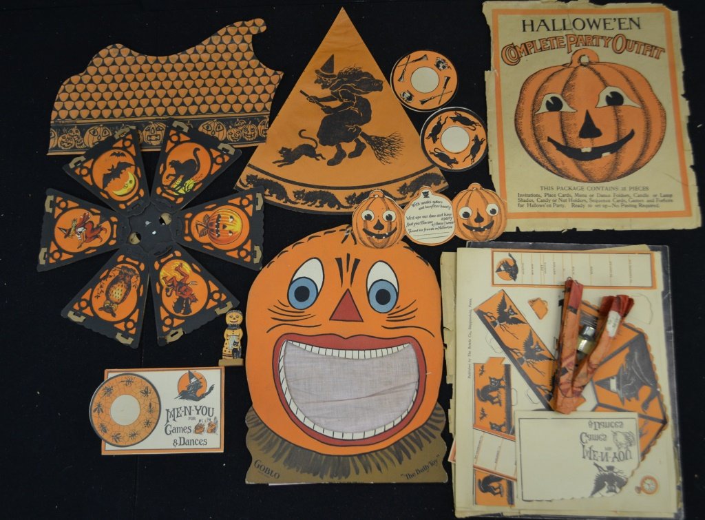 Collection Of Early Halloween Epherema: Collection of early Halloween epherema including; punch out complete outfit, decorations, more