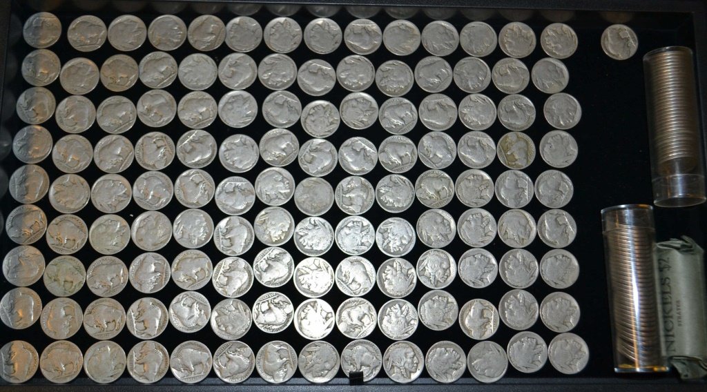 207 Buffalo Nickels: 207 Buffalo Nickels including, (1) 1936-D, (31) 1936, (31) 1937, (1) 1923, (1) 1925, (1) 1925, (6) 1926, (2) 1927, (1) 1928, (1) 1929, (4) 1930, (1) 1935 (127) Date Rubbed Unmarked nickels. *Note* Due