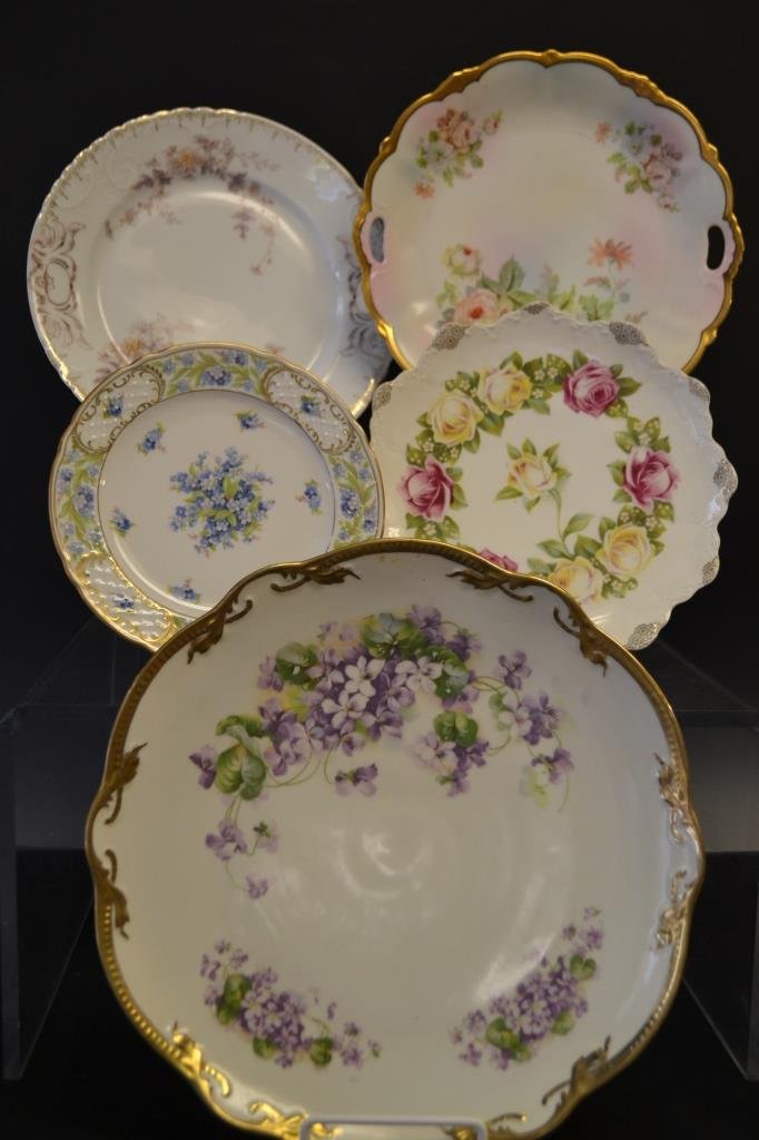 Bavarian Porcelain: Bavarian porcelain including; a 12" charger marked 3 crowns, 10" plate marked PS, an unmarked 10" plate, 9" scalloped plate marked Walmarison and a 71/2 plate marked Schumann in the Forget Me Not patt