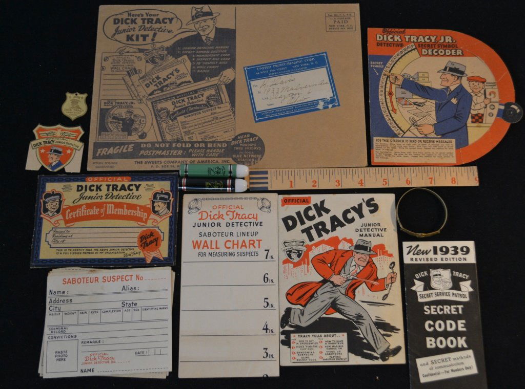 Dick Tracey Premium Lot (1 of 4)