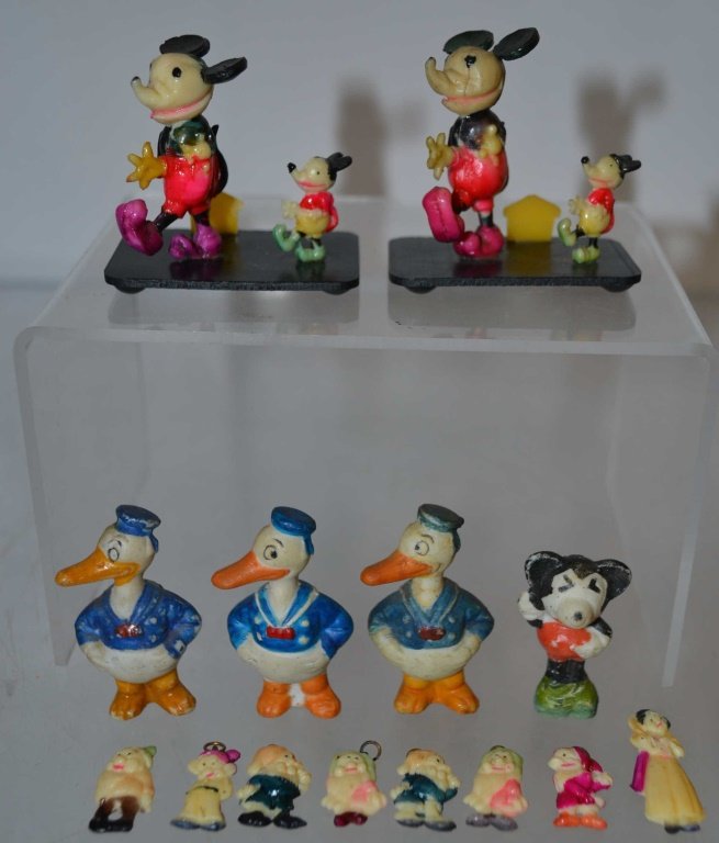 Collection of Walt Disney Enterprise Ltd Miniatur (1 of 3)