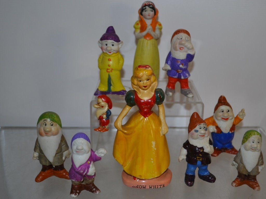 Snow White & Seven Dwarves Porcelain Grouping (1 of 2)