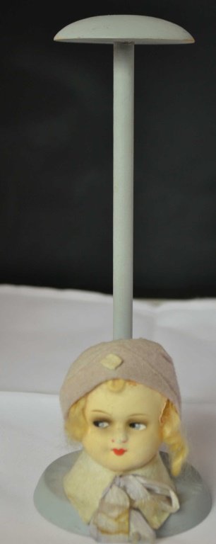 Early 20thC German Paper Mache Figural Hat Stand (1 of 2)