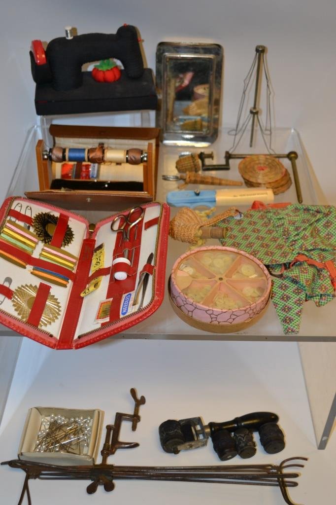 Two Trays Of Miscellaneous Sewing Implements (1 of 4)