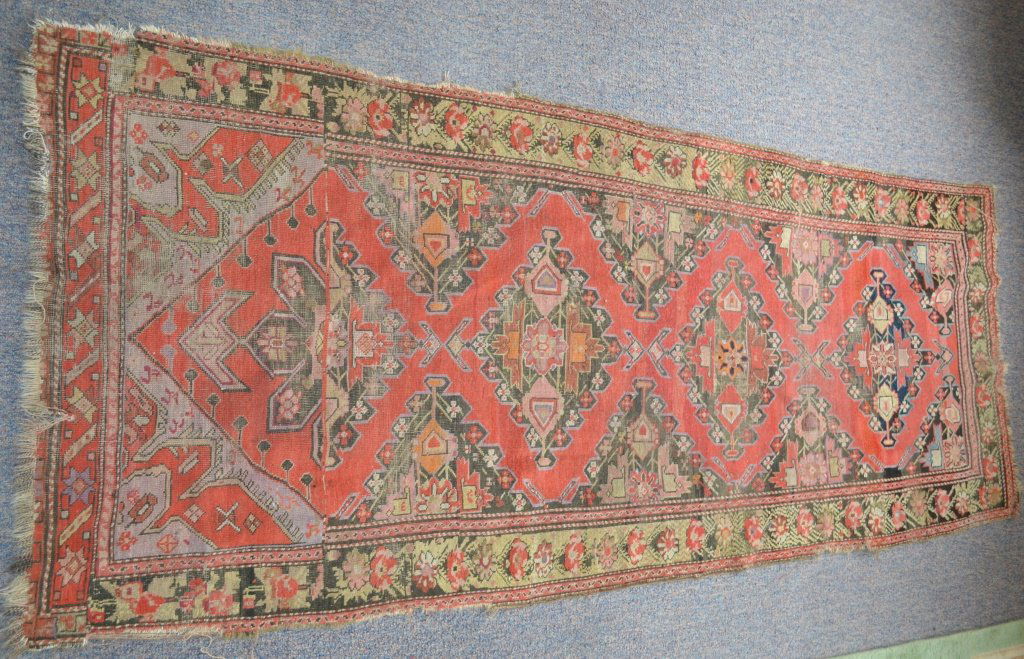 Oriental Style Rug (1 of 4)