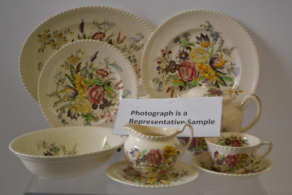 English Windsor Ware Partial Dinner (1 of 5)