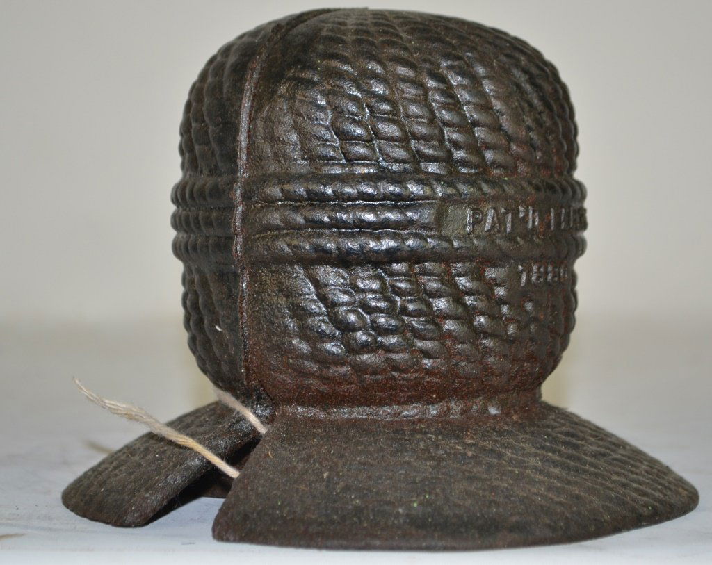 Cast Iron Pivot String Dispenser (1 of 3)