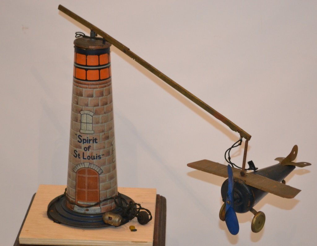 Spirit of Saint Louis Electric Plane Toy (1 of 4)