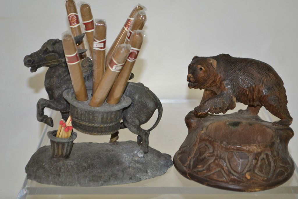 Vintage Smoking Items Cigar Stand and Ash Tray (1 of 3)