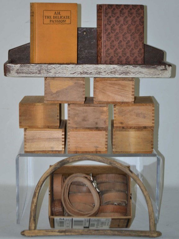 Large grouping of decorative items (1 of 3)