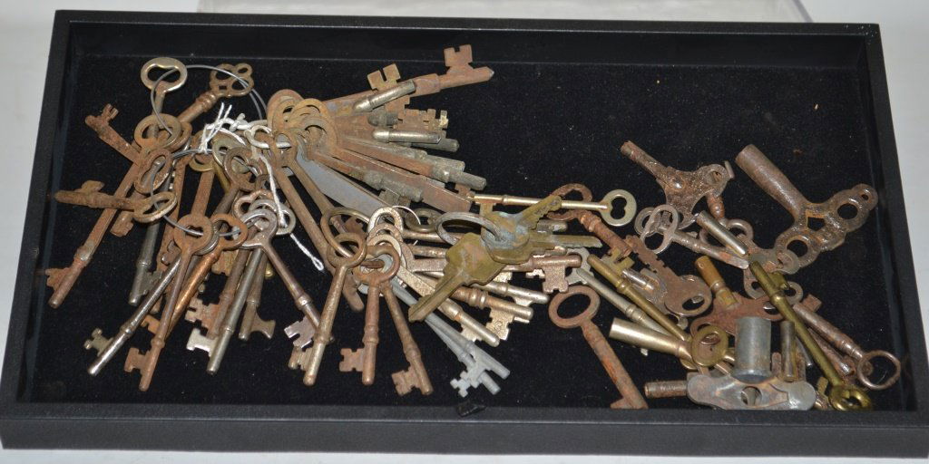 Grouping of approx 75 antique skeleton keys (1 of 3)