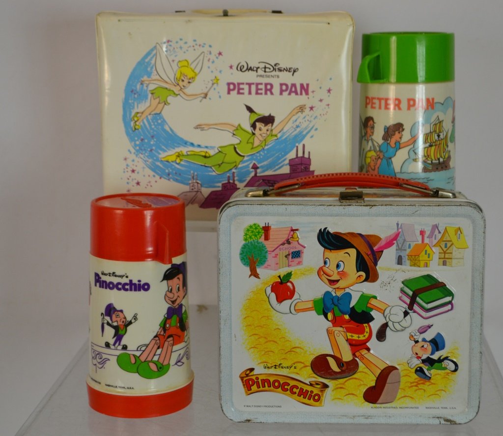 Two Walt Disney Lunch Boxes (1 of 9)