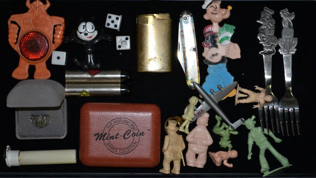 Souvenir and Premium Lot (1 of 1)