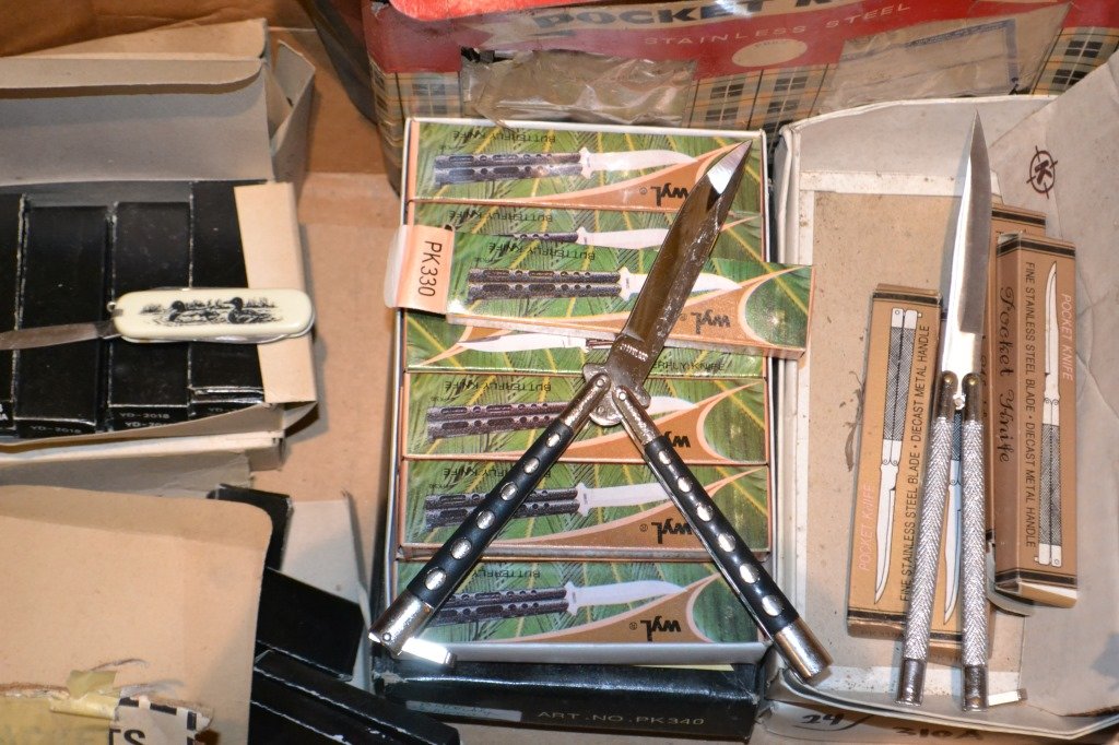 Misc. Lot Of Pocket Knives as Seen in Photos (1 of 1)