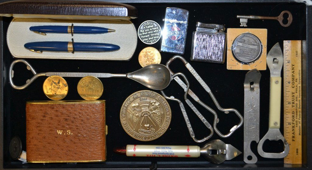 Early Advertising Lot (1 of 1)