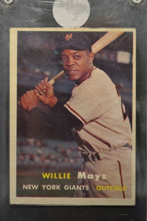 1957 Topps Willie Mays #10 Baseball Card (1 of 2)