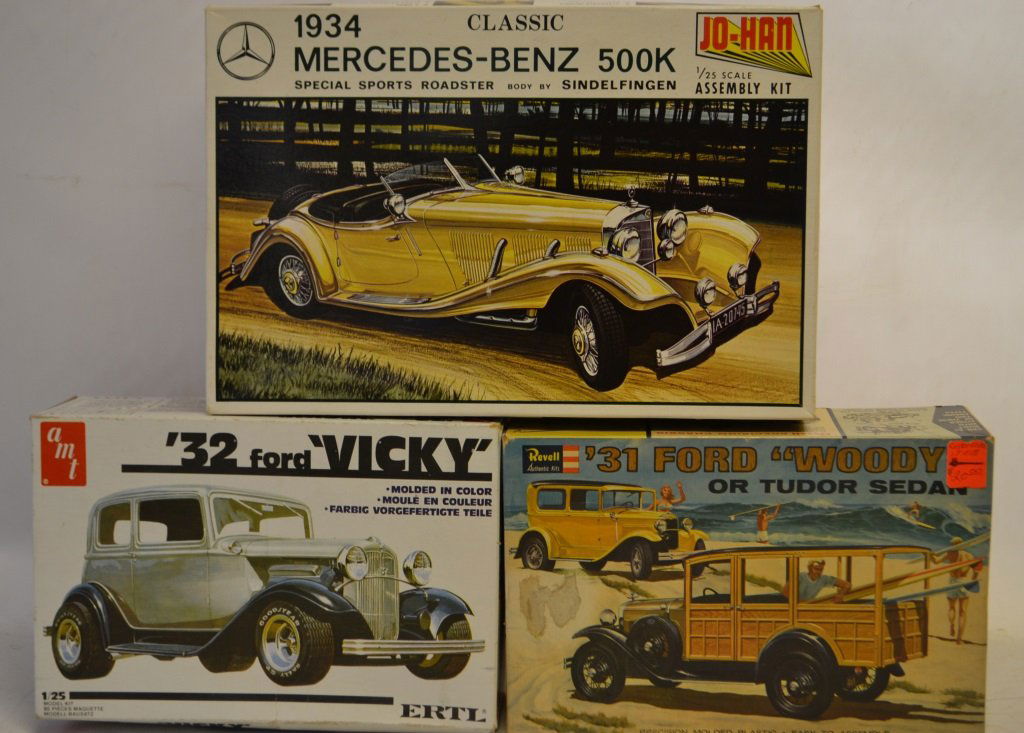 Grouping Of 3 1/25 Scale Unassembled Model Kits: Grouping Of 3 1/25 Scale Unassembled Model Kits including: Revell 1931 Ford Woody, 1932 Ford Vicky by Ertl, 1934 Mercedes Benz 500k