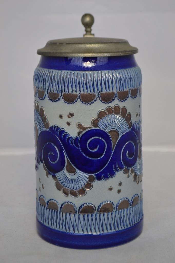 1L Unusual Rheinold Markelbach Stein (1 of 6)