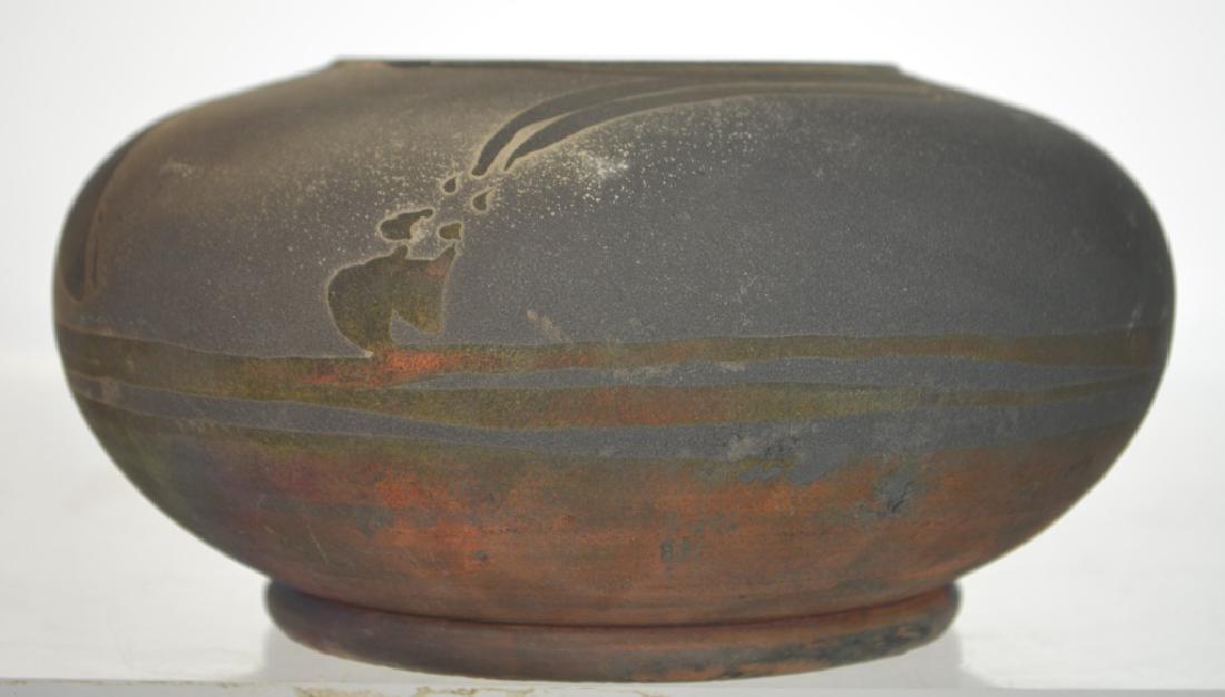 Native American Indian Pottery signed Lindberg '83 (1 of 3)