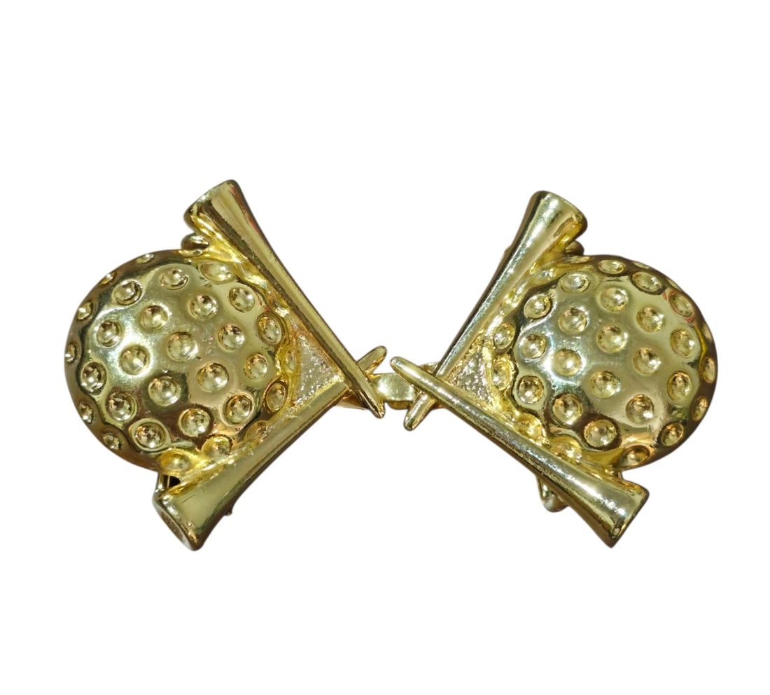 Golf Belt Buckle - Retro Two-Piece Interlocking Clasp with Crossed Clubs & Golf Balls: fashion belt buckle. Crafted with a bright, polished gold-tone finish, the buckle forms a symmetrical design showcasing crossed golf clubs and textured, dimensional golf balls sitting on tees. A fanta