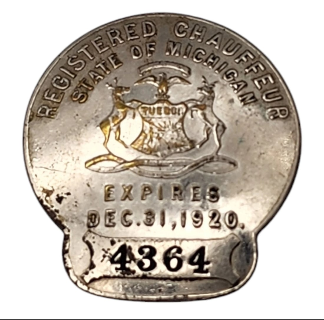 1920 Michigan Licensed Chauffeur Badge Convex Metal Pin Back Driver #4364 (1 of 6)