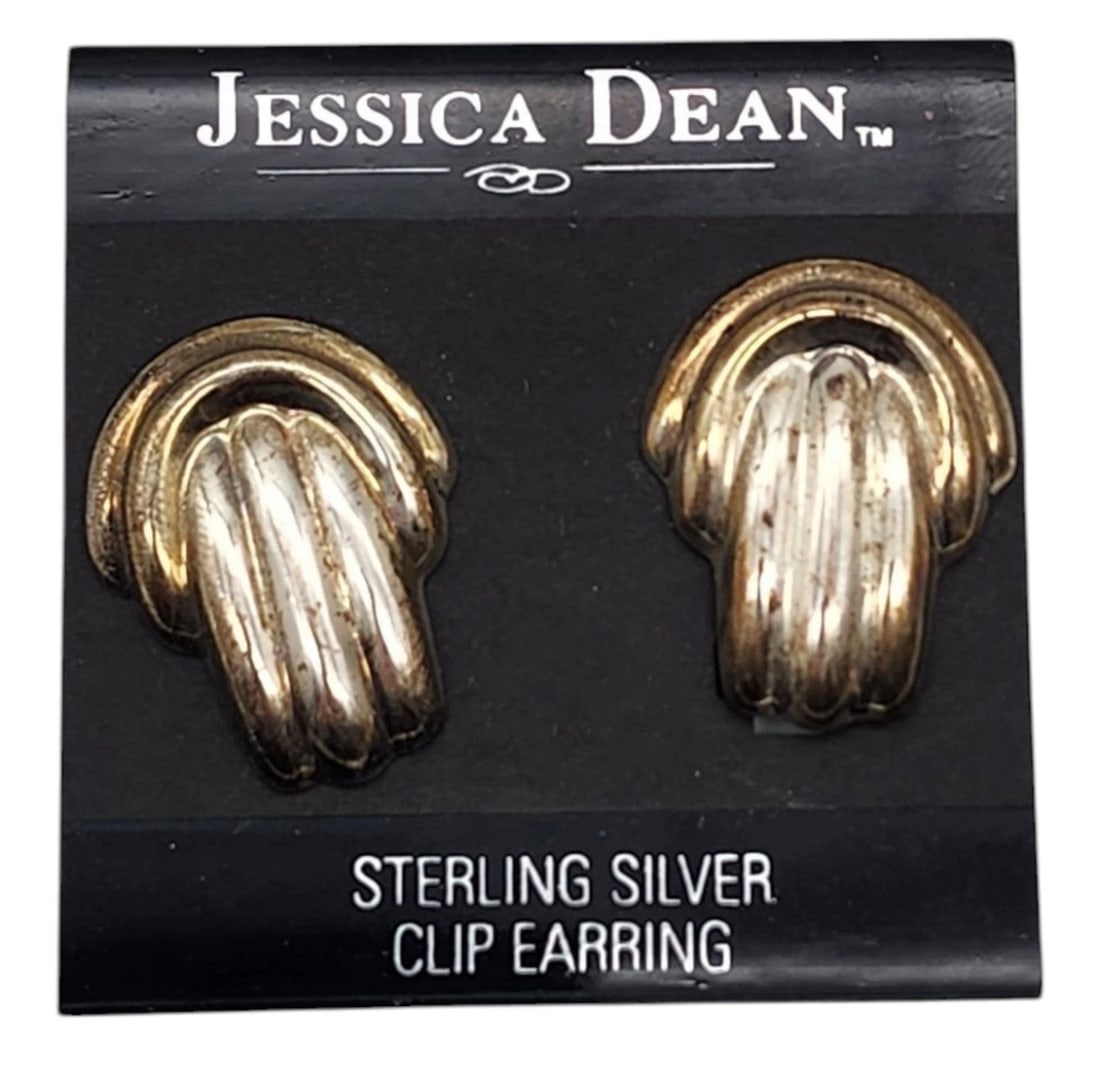 Vintage Jessica Dean Sterling Silver Clip On Earrings - Fluted Fan Ribbed Statement Design: These retro earrings feature an elegant, fluted architectural fan design with distinct vertical ribbing, topped by a polished tiered arch. They are highly versatile pieces that effortlessly bridge the