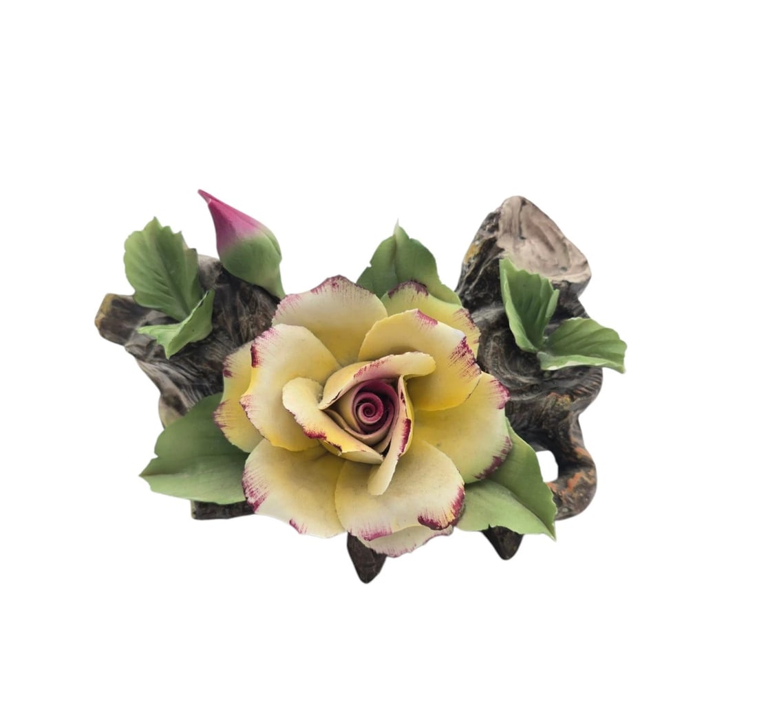 Vtg 1987 Capodimonte Napoli Porcelain Light Yellow Rose Made in Italy: Fine Hand-Painted Bisque PorcelainA stunning piece of classic Italian artistry. This delicate sculpture features a fully bloomed, lifelike yellow rose accented with rich magenta/burgundy edges along t