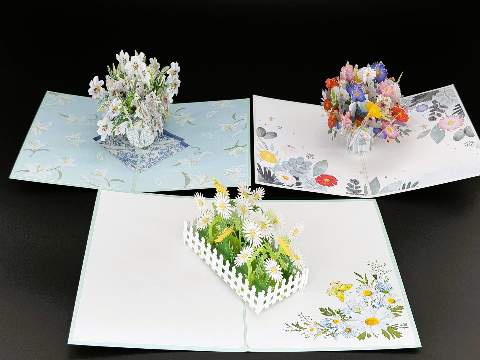Brand New 3D Pop-up Greeting Cards Mix Lot-3 PCS: Please refer to the title and photos for the item description and details. If you have any questions, please do not hesitate to contact us before placing your bid. We offer combined in-house shipping 