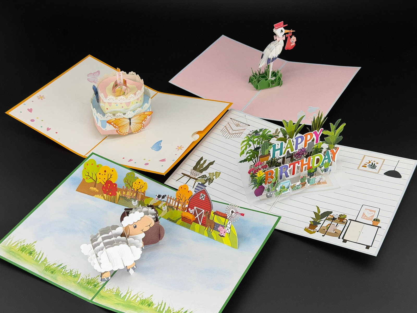 Brand New 3D Pop-up Greeting Cards Mix Lot-4 PCS: Please refer to the title and photos for the item description and details. If you have any questions, please do not hesitate to contact us before placing your bid. We offer combined in-house shipping 
