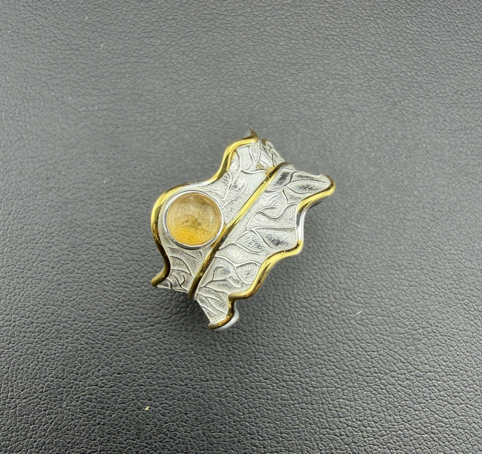 Yellow Tourmaline Adjustable Ring Brand New Solid 925 Sterling Silver Stamped Gold Electroplated: Please refer to the title and photos for the item description and condition. If you have any questions, please do not hesitate to contact us before placing your bid.We offer combined in-house shipping