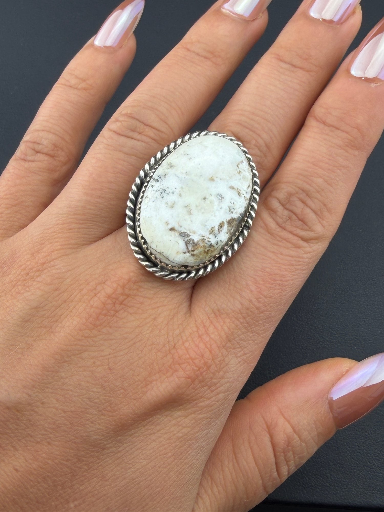 Collectable Signed Running Bear Native American Designer 925 Sterling Silver White Buffalo Turquoise: Please refer to the title and photos for the item description and condition. If you have any questions, please do not hesitate to contact us before placing your bid.We offer combined in-house shipping