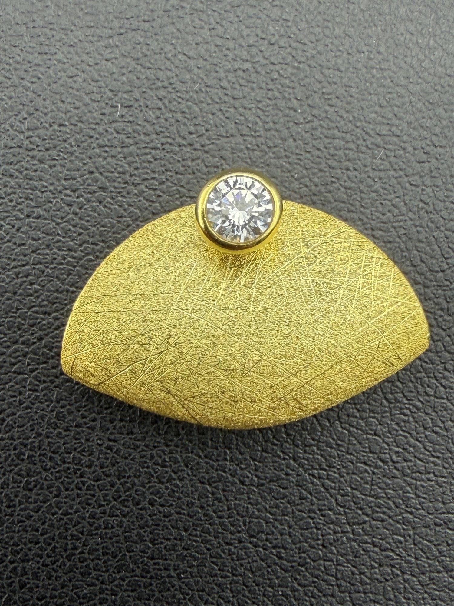 Pendant Brand New Solid 925 Sterling Silver Stamped Gold Electroplated-Zirconia